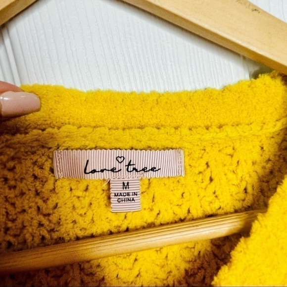 𝅺love Tree NWOT Golden Yellow Chenille Cropped Chunky Knit Sweater - Picture 6 of 10
